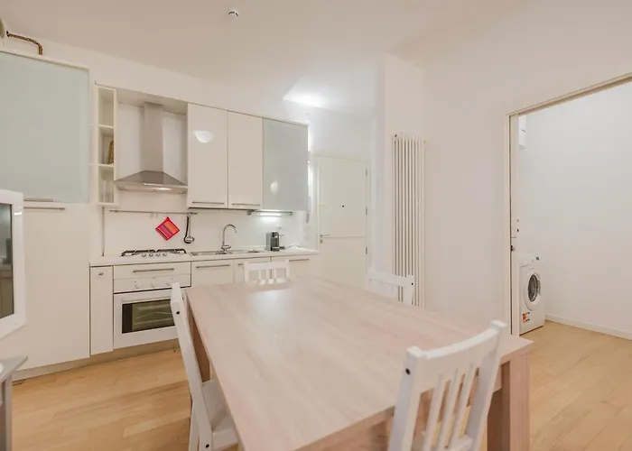 Casa Falco - 15 Min Dalla Stazione E Dal Centro