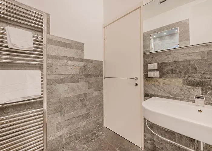 Apartment Casa Falco - 15 Min Dalla Stazione E Dal Centro *