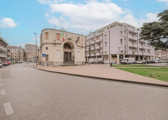 Casa Falco - 15 Min Dalla Stazione E Dal Centro Apartment
